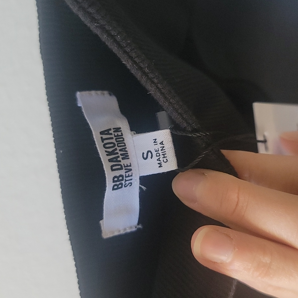 Steve Madden - BB Dakota by Steve Madden Sweetheart Neck Cut Out Sleeveles Dress - Picture 8 of 10